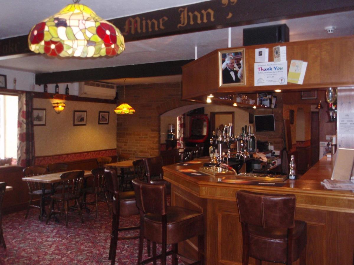 The Flask Inn Robin Hood's Bay Exterior foto