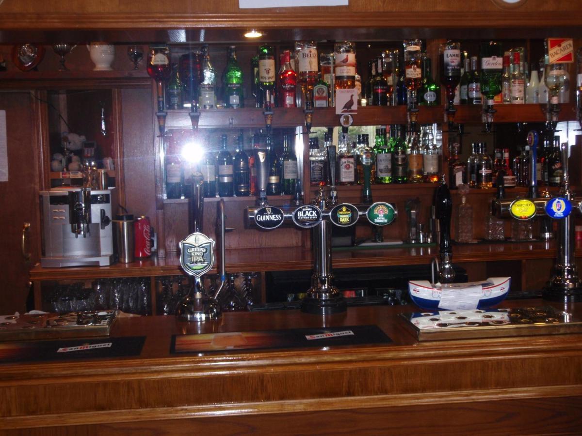 The Flask Inn Robin Hood's Bay Exterior foto